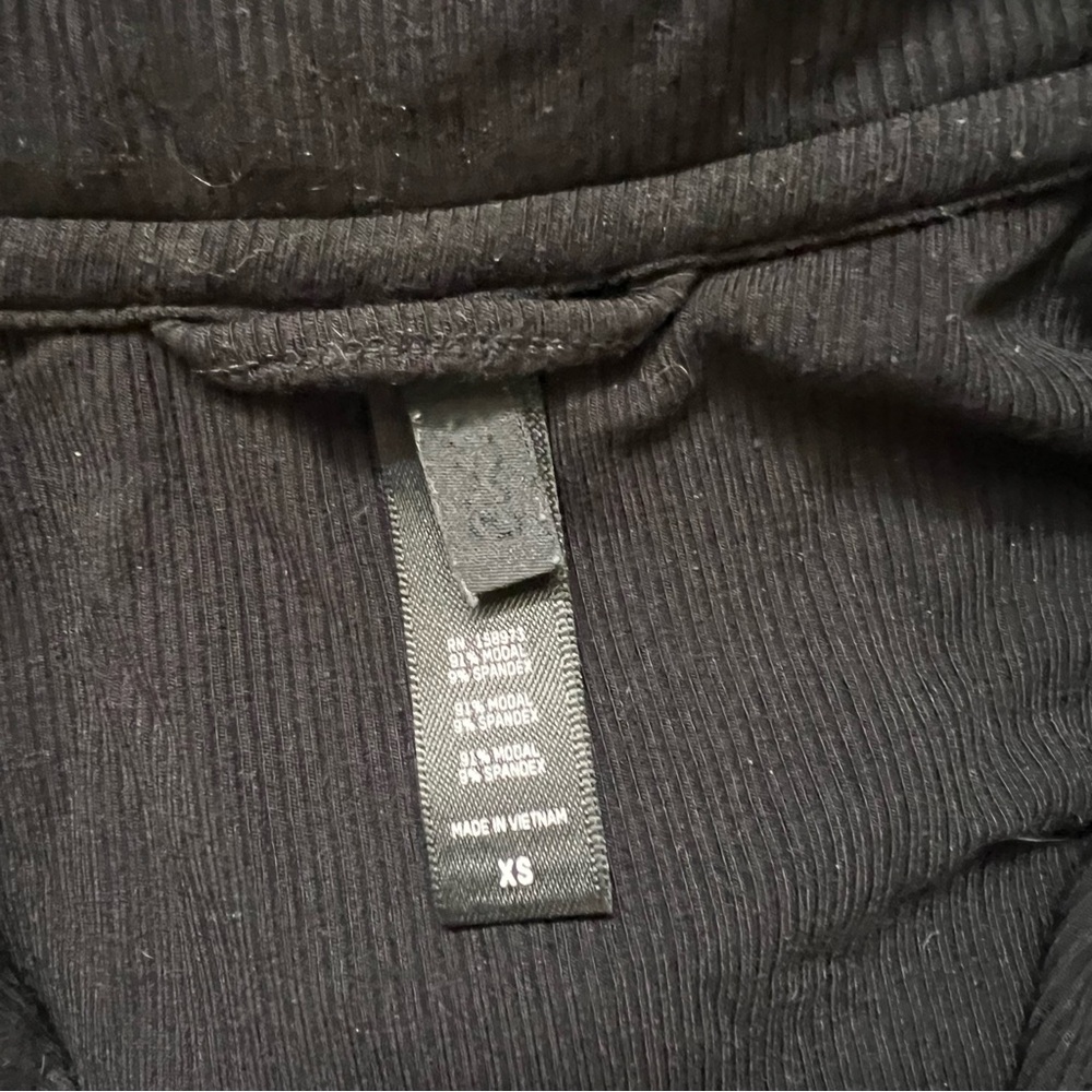 SKIMS Soft Lounge Sleep Set - Onyx - Picture 3 of 6
